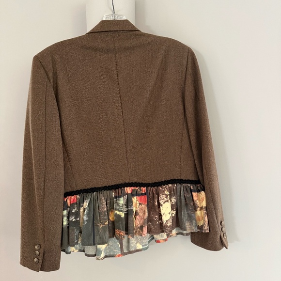 Contemporary Blazer - Picture 2 of 3